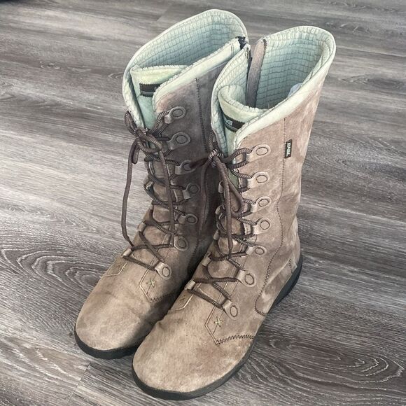 Teva Tan & Mint Green Suede Boots Lace-Up Tons of Details Insulations Boho sz11 - Picture 3 of 13